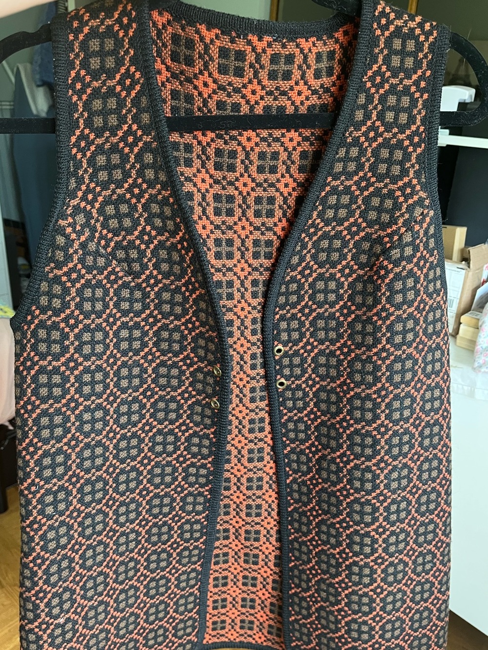 Rare Vintage Welch Tapestry 100% Wool Women’s Vest Stylish Black and Orange.